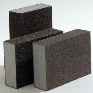 3M BLOC MOUSSE ABRASIF DUR 100x68x26 MM  GRAIN MOYEN